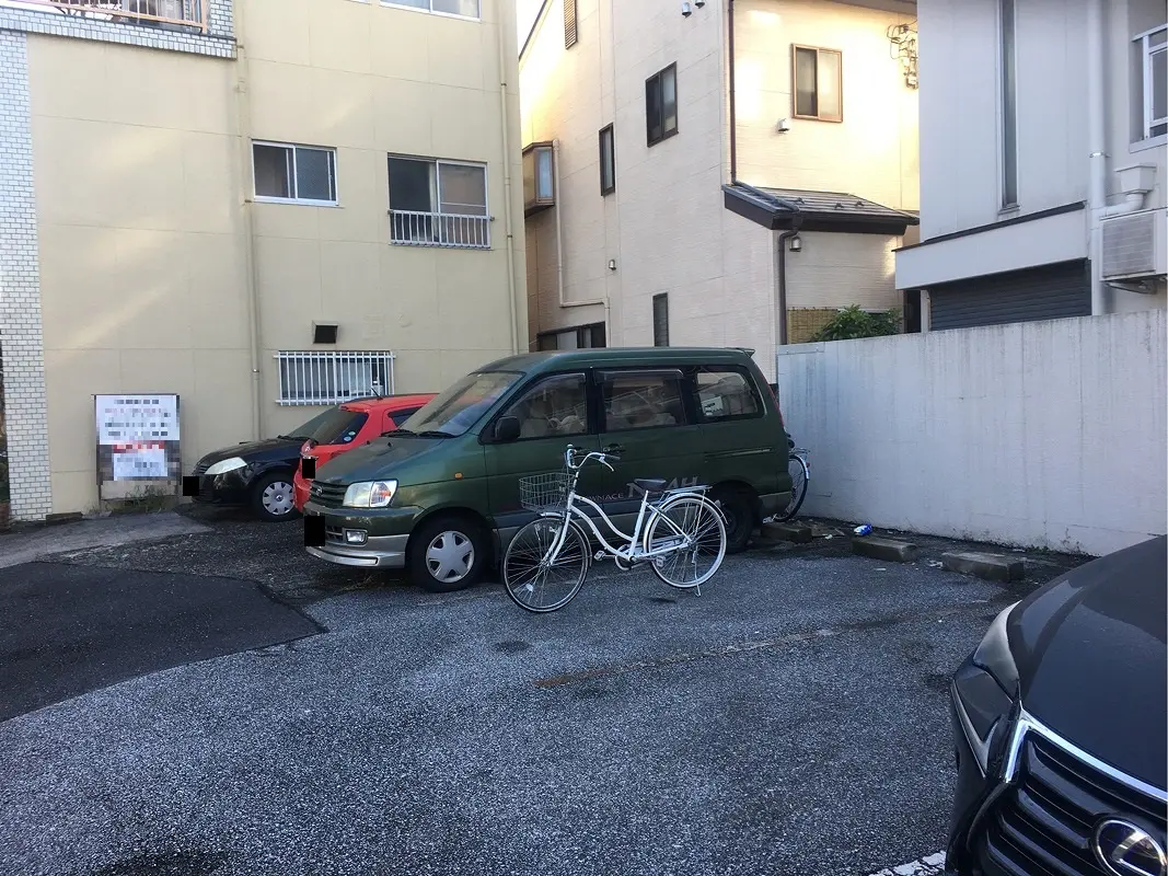 足立区千住寿町　月極駐車場